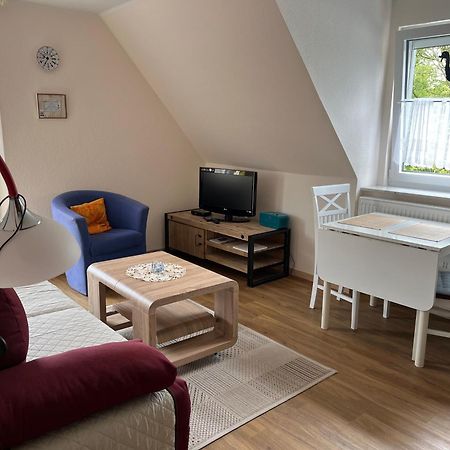 Wohnung 2 Mit Balkon- Haus Annegrete Esens Luaran gambar