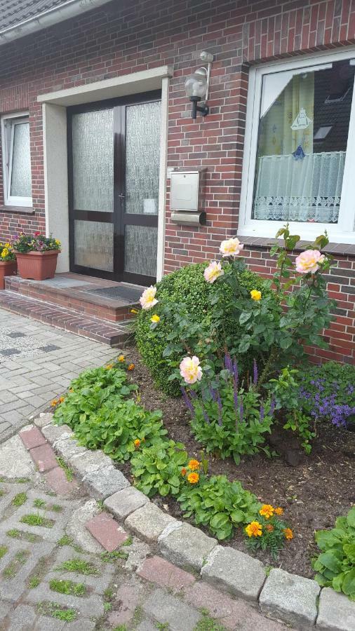 Wohnung 2 Mit Balkon- Haus Annegrete Esens Luaran gambar