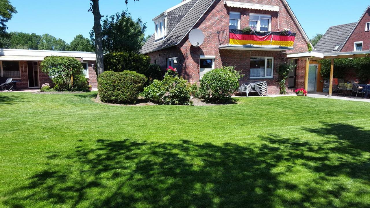 Wohnung 2 Mit Balkon- Haus Annegrete Esens Luaran gambar